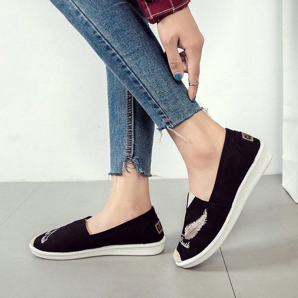 2020 spring and summer popular women's shoes cover feet korean version of the shallow mouth single shoes walking
2020 spring and summer popular women's shoes cover feet korean version of the shallow mouth single shoes walking
