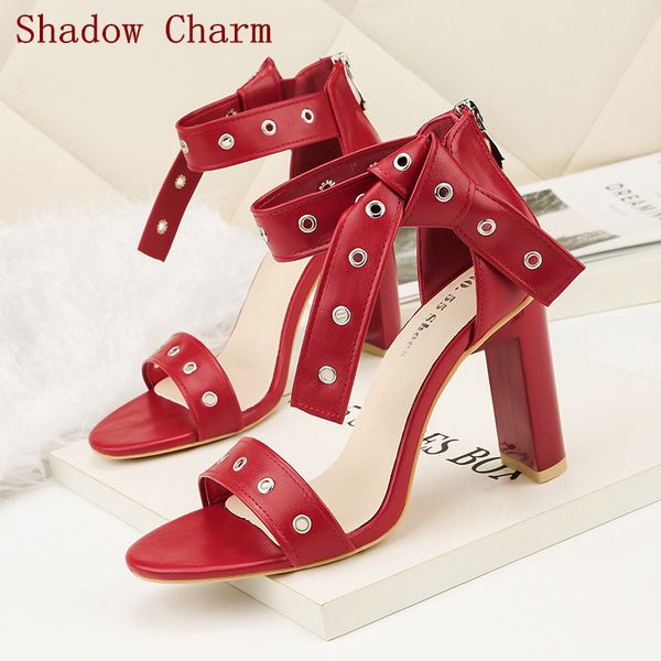 2019 summer hollow coarse sandals high-heeled shallow mouth pointed pumps shoes women female high heels large size, Black
2019 summer hollow coarse sandals high-heeled shallow mouth pointed pumps shoes women female high heels large size, Black