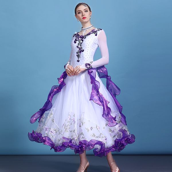2018 new floral prints rhinestones women's ballroom dance competition dresses long sleeve stage waltz modern dance costumes, Black;red
2018 new floral prints rhinestones women's ballroom dance competition dresses long sleeve stage waltz modern dance costumes, Black;red