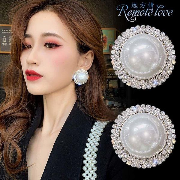 distant love 925 silver post high-end celebrity temperament pearl big earring, Golden;silver
distant love 925 silver post high-end celebrity temperament pearl big earring, Golden;silver