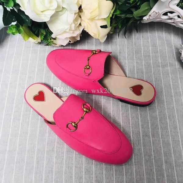 new summer designer beach interior flat-soled slippers, flat-soled baotou slippers, size 35-41 with boxes, Black
new summer designer beach interior flat-soled slippers, flat-soled baotou slippers, size 35-41 with boxes, Black
