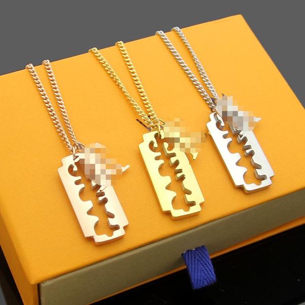 2020 дизайнерские титановые ювелирные изделия мужчины pour v letter blade ожерелье couplemen's горячая продажа толстого ожерелья средней дли, Silver
2020 дизайнерские титановые ювелирные изделия мужчины pour v letter blade ожерелье couplemen's горячая продажа толстого ожерелья средней дли, Silver