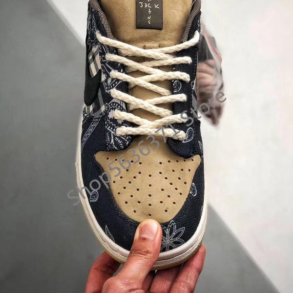 2020 travis scox sb dunks low shoes women men basketball sports shoes sneakers suede trainers
2020 travis scox sb dunks low shoes women men basketball sports shoes sneakers suede trainers