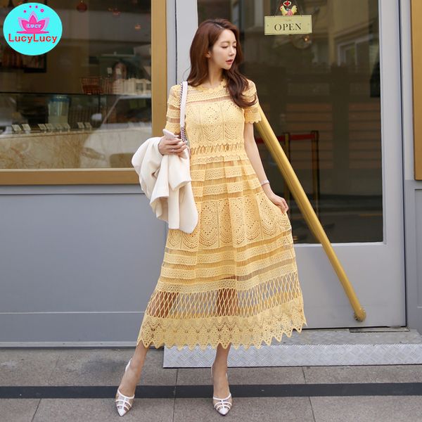 2019 summer new korean temperament lace collar waist openwork lace big swing long holiday dress female solid mesh, Black;gray
2019 summer new korean temperament lace collar waist openwork lace big swing long holiday dress female solid mesh, Black;gray