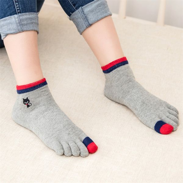 3 pairs cotton girls' five-finger socks cotton sweat- embroidery cat female lovely ankle toe socks, Black;white
3 pairs cotton girls' five-finger socks cotton sweat- embroidery cat female lovely ankle toe socks, Black;white