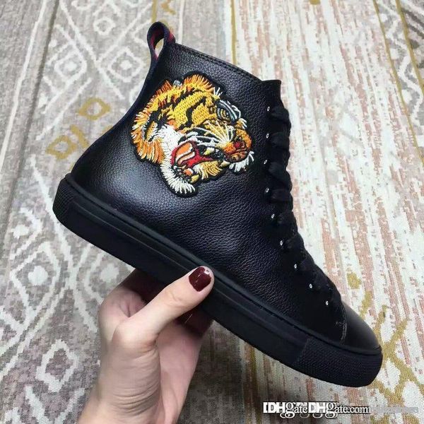 major high-sneaker w/tiger patch black tiger pattern black high sneaker leather blind for love embroidered tiger
major high-sneaker w/tiger patch black tiger pattern black high sneaker leather blind for love embroidered tiger