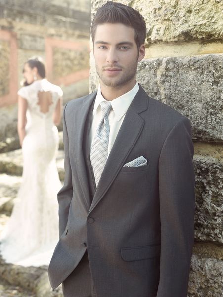 brand new two buttons dark grey groom tuxedos notch lapel groomsmen mens wedding prom suits (jacket+pants+vest+tie) no:246, White;black
brand new two buttons dark grey groom tuxedos notch lapel groomsmen mens wedding prom suits (jacket+pants+vest+tie) no:246, White;black