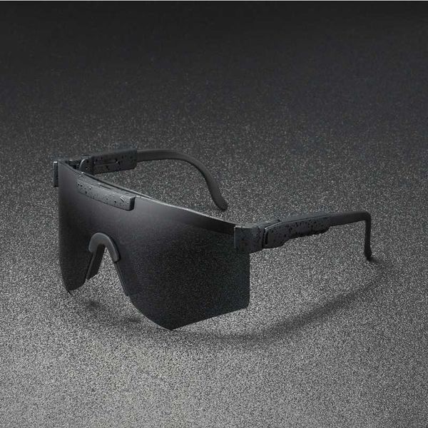 vcka brand oversized windproof sport polarized sunglasses for men/women tr90 frame mirrored lens uv400 siamese lenses eyewear, White;black
vcka brand oversized windproof sport polarized sunglasses for men/women tr90 frame mirrored lens uv400 siamese lenses eyewear, White;black