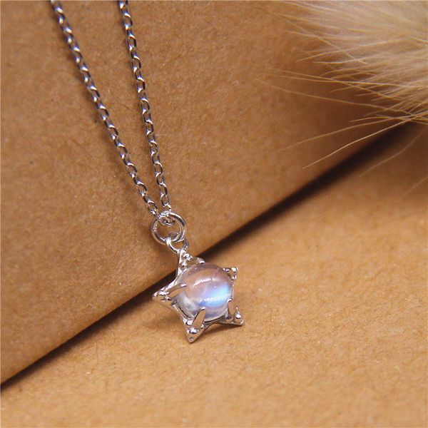 natural moonstone star pendant clavicle chain s925 sterling silver necklace blue light moonstone small pendant for women
natural moonstone star pendant clavicle chain s925 sterling silver necklace blue light moonstone small pendant for women