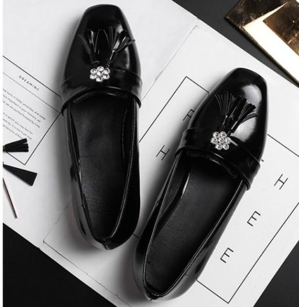 2019 women's shoes in spring and autumn with new style flat bottom square head water drill @220, Black
2019 women's shoes in spring and autumn with new style flat bottom square head water drill @220, Black