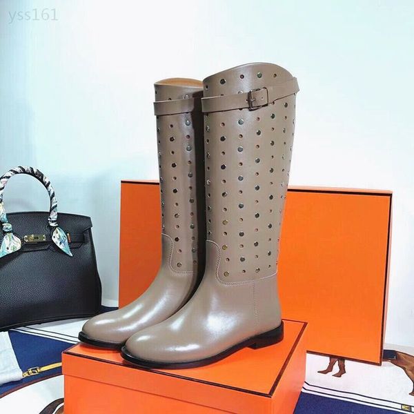 2019 autumn and winter new women's calfskin boots flat bottom with and knees exquisite outdoor knight boots women's boots, Black
2019 autumn and winter new women's calfskin boots flat bottom with and knees exquisite outdoor knight boots women's boots, Black