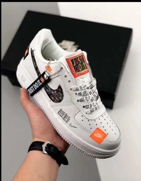 2019 new chain reaction luxury white mens womens district designers luxury casual shoes trainer sports shoes, Black
2019 new chain reaction luxury white mens womens district designers luxury casual shoes trainer sports shoes, Black