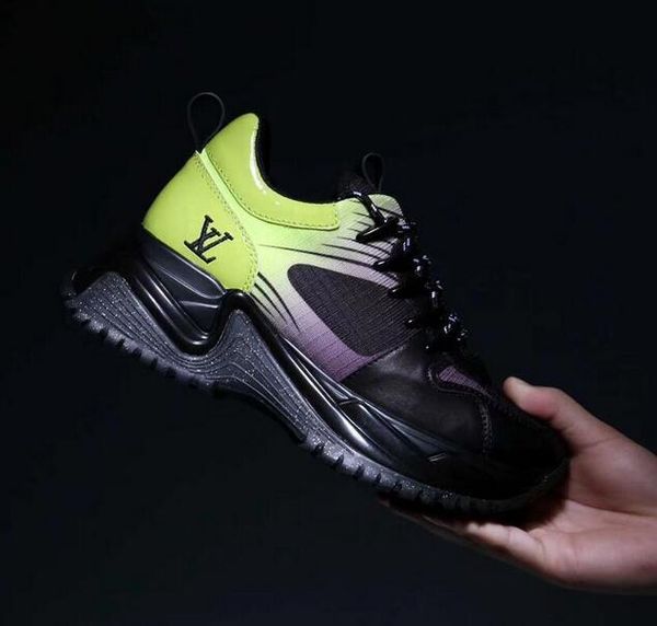 New Dating Artifact Mens Womens Designer Luxury Shoes Casual Shoes Women Night Club Sneakers Advanced Material With Box
New Dating Artifact Mens Womens Designer Luxury Shoes Casual Shoes Women Night Club Sneakers Advanced Material With Box