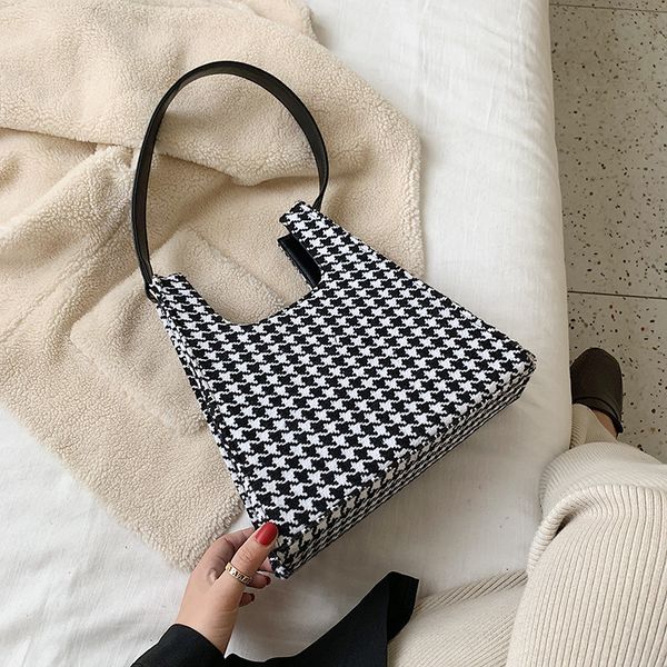 woolen winter leisure female 2019 new vintage fashion plaid shoulder bag small square tote bag women handbag
woolen winter leisure female 2019 new vintage fashion plaid shoulder bag small square tote bag women handbag