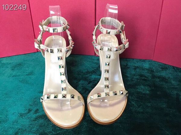 2019 воайее каево Ѭоконй дизайнеѬкий ил лакиѬованна кожа оѬе ка Black
2019 воайее каево Ѭоконй дизайнеѬкий ил лакиѬованна кожа оѬе ка Black