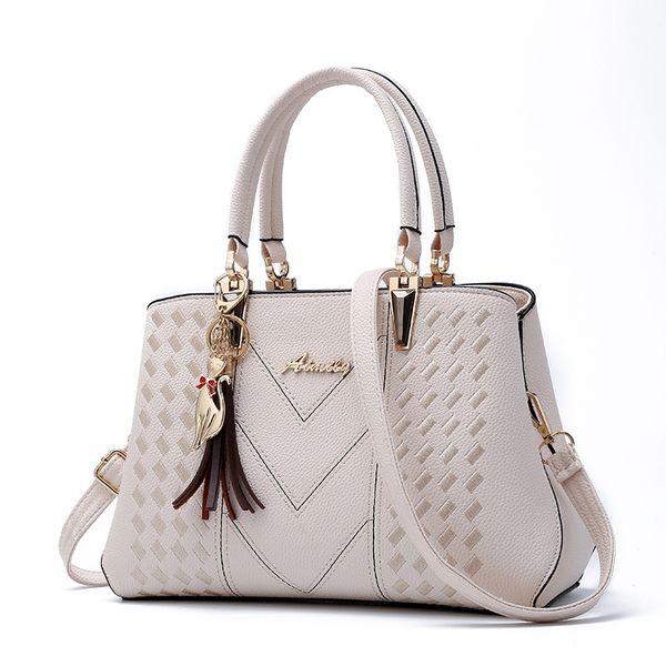 2019 new fashion handbags exquisite luxury wild PU casual durable high quality single shoulder slung portable killer bag
2019 new fashion handbags exquisite luxury wild PU casual durable high quality single shoulder slung portable killer bag
