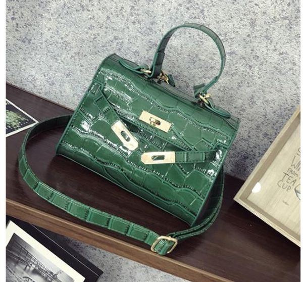 

new fashion luxury alligator women's handbags designer brand messenger bags genuine leather small shoulder bags sac a main