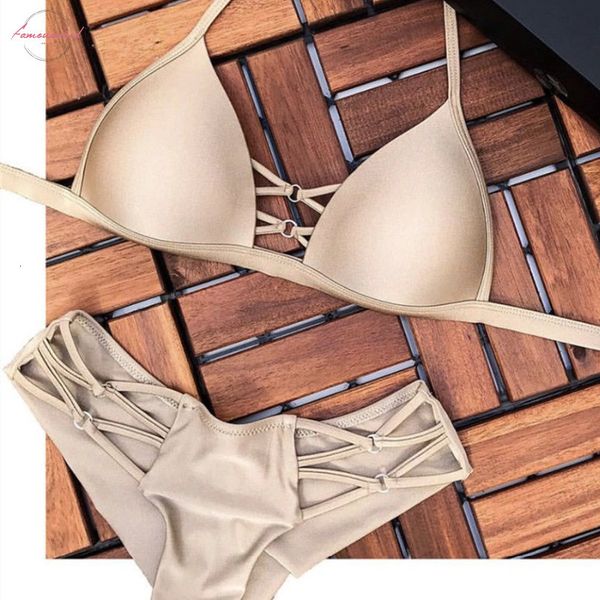 2020 women swimwear swimsuit buckle bikini push up padded swimwear swimsuit set ladies beachwear bodysuit, White;black
2020 women swimwear swimsuit buckle bikini push up padded swimwear swimsuit set ladies beachwear bodysuit, White;black