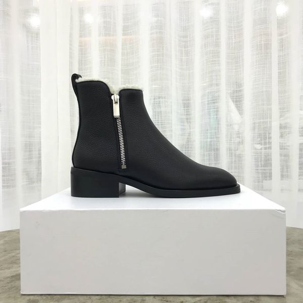 2019 new booties luxury designer women ankle boot luxury bottillons shoes black plush shoes real leather flat bottom ankle boots
2019 new booties luxury designer women ankle boot luxury bottillons shoes black plush shoes real leather flat bottom ankle boots
