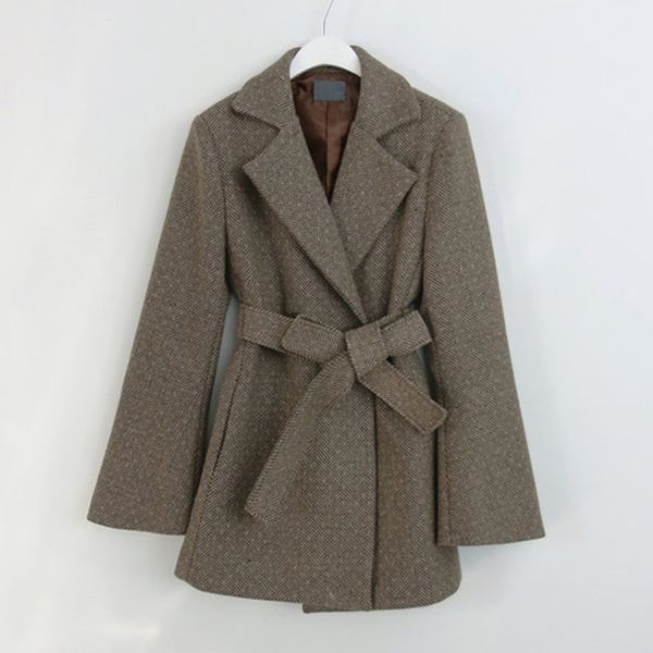 new 2019 fashion women spring autumn vintage elegant wool blend coat female herringbone pattern slim woolen coats with belt a840, Black
new 2019 fashion women spring autumn vintage elegant wool blend coat female herringbone pattern slim woolen coats with belt a840, Black