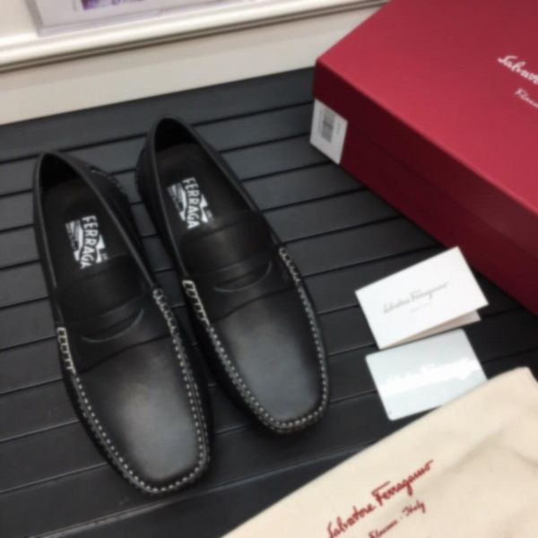 2020 new designer men's shoes business fashion casual leather shoes leather foot soft sole soft peas shoes
2020 new designer men's shoes business fashion casual leather shoes leather foot soft sole soft peas shoes