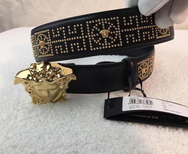 a2018 famous designer fashion classic belt brand men and women high-quality luxury button belt4.0, Black;brown
a2018 famous designer fashion classic belt brand men and women high-quality luxury button belt4.0, Black;brown