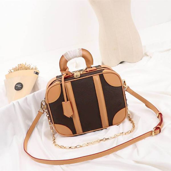 fashion mini designer handbag new arrive luxury women bags luggages bags size 25x20x10cm model m44581
fashion mini designer handbag new arrive luxury women bags luggages bags size 25x20x10cm model m44581