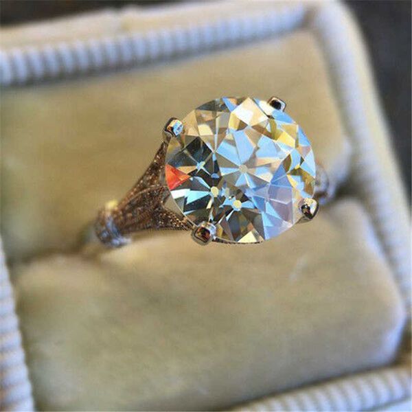 fashion anniversary promise gifts for women wedding luxurious white round ring, Slivery;golden
fashion anniversary promise gifts for women wedding luxurious white round ring, Slivery;golden