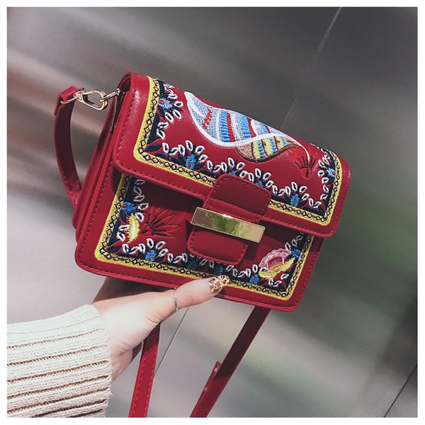 new style ladies flap square bags women purse cross body purse famous brands bolsa feminina daidai 11
new style ladies flap square bags women purse cross body purse famous brands bolsa feminina daidai 11