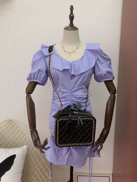 small sheepskin ling, chain inclined shoulder genuine leather purses handbags handbag cosmetic bag camera bucket women messenger bags woman 
small sheepskin ling, chain inclined shoulder genuine leather purses handbags handbag cosmetic bag camera bucket women messenger bags woman