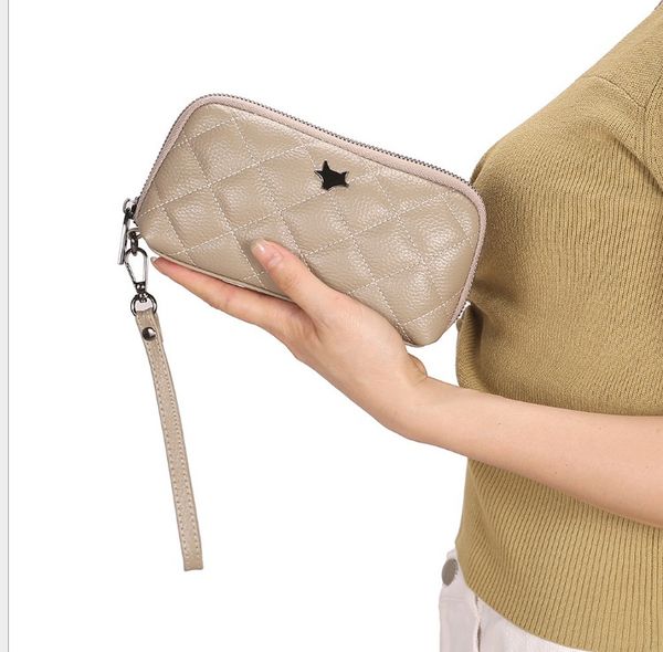 fashion design women wallets six colors ladies leather coin purses 19*5*10cm sl-6503, Red;black
fashion design women wallets six colors ladies leather coin purses 19*5*10cm sl-6503, Red;black