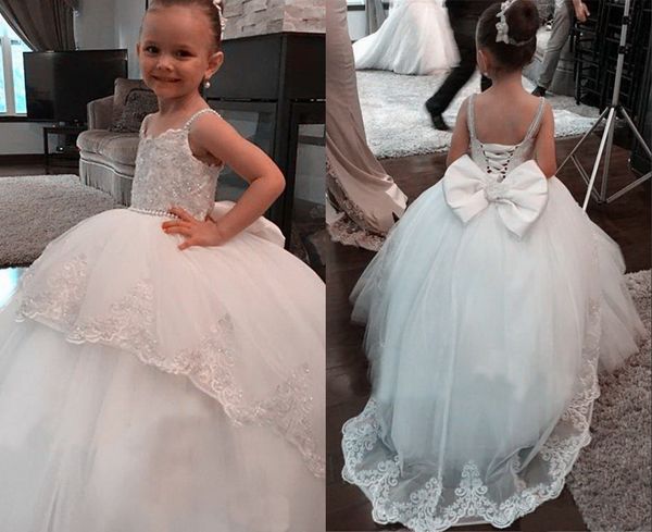 cute flower girls dresses for wedding evening with straps beading crystal lace ball gown tulle applique long first communion dress, White;blue
cute flower girls dresses for wedding evening with straps beading crystal lace ball gown tulle applique long first communion dress, White;blue
