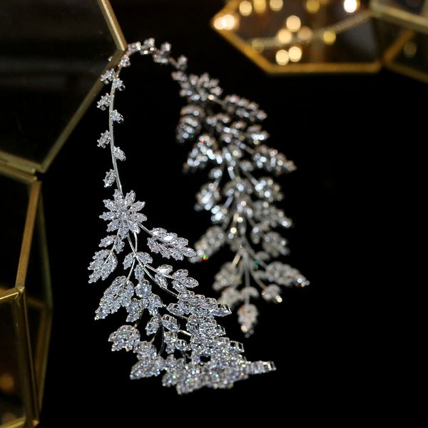 fashion women's hair with bridal jewelry tiara wedding headband jewelry leaves leaves headband zirconia crystal crown, Silver
fashion women's hair with bridal jewelry tiara wedding headband jewelry leaves leaves headband zirconia crystal crown, Silver