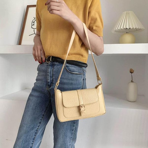pu leather pure color chain tote women casual shoulder messenger bags purses youth ladies simple versatile bag
pu leather pure color chain tote women casual shoulder messenger bags purses youth ladies simple versatile bag