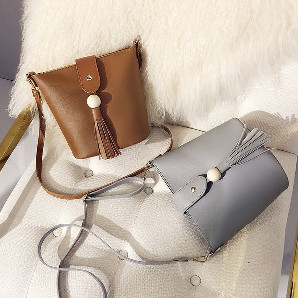 fashion women tassel bucket bag vintage shoulder zipper messenger bag simple handbag crossbody tote
fashion women tassel bucket bag vintage shoulder zipper messenger bag simple handbag crossbody tote