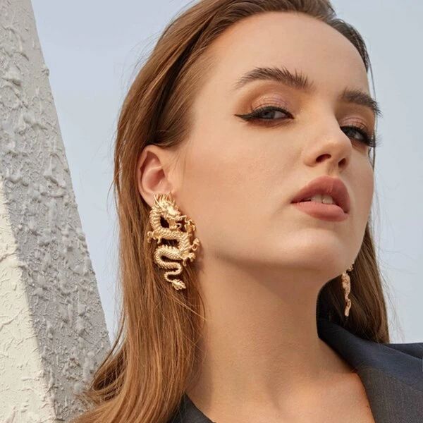 vintage chinese style dragon stud earrings for female 2020 trendy punk personality animal earrings statement jewelry gift, Silver
vintage chinese style dragon stud earrings for female 2020 trendy punk personality animal earrings statement jewelry gift, Silver