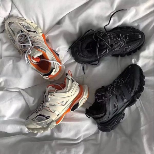 2019 release 3.0 tess paris track men gomma maille black for women triple s clunky sneaker running shoes designer dad shoes
2019 release 3.0 tess paris track men gomma maille black for women triple s clunky sneaker running shoes designer dad shoes