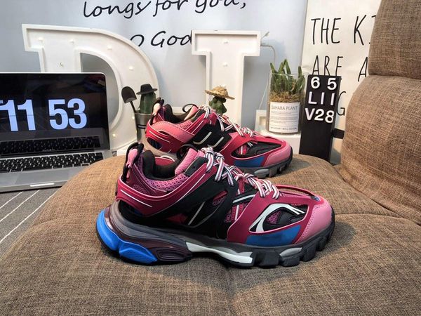 2019 new track 3.0 triple s sneaker luxury men shoes women casual shoes designer track sneaker red low lace-up outdoor chaussures, Black
2019 new track 3.0 triple s sneaker luxury men shoes women casual shoes designer track sneaker red low lace-up outdoor chaussures, Black