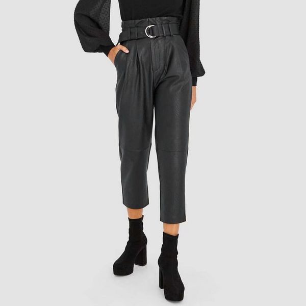 women's pants & capris 2021 autumn winter women black fleece hight waist faux leather suit sashes belt office ladies warm pu trousers, Black;white
women's pants & capris 2021 autumn winter women black fleece hight waist faux leather suit sashes belt office ladies warm pu trousers, Black;white