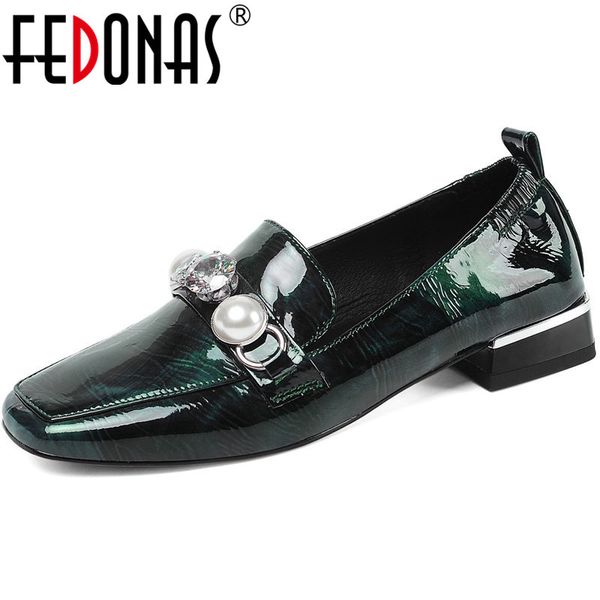 fedonas pearl metal decoration spring summer cow patent leather thick heeled women pumps square toe fashion new 2020 shoes woman, Black
fedonas pearl metal decoration spring summer cow patent leather thick heeled women pumps square toe fashion new 2020 shoes woman, Black