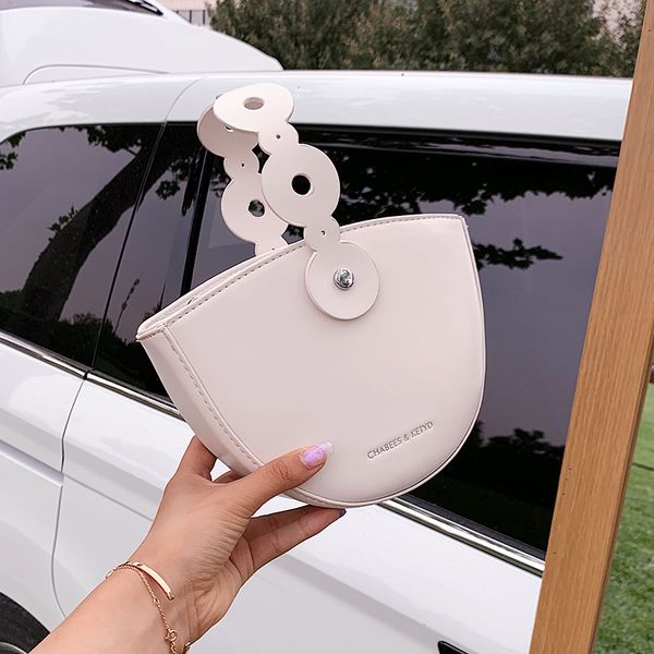 новый французский дизайн моды saddle bag элегантная сумка плеча wave pattern сумочка crossbody ширина 21см высота 16см
новый французский дизайн моды saddle bag элегантная сумка плеча wave pattern сумочка crossbody ширина 21см высота 16см