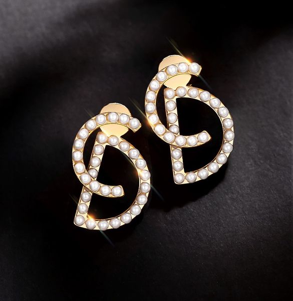 2020 new fashion alphabet pearl earrings simple and elegant high-quality gifts can be detachable, Golden;silver
2020 new fashion alphabet pearl earrings simple and elegant high-quality gifts can be detachable, Golden;silver