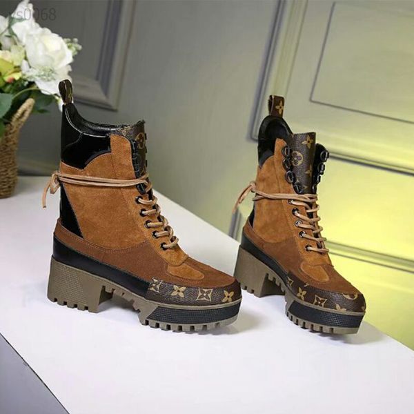 2020 handsome luxury women boots lace-up ankle boots with wild and heavy-duty soles leisure lady martin boots, Black
2020 handsome luxury women boots lace-up ankle boots with wild and heavy-duty soles leisure lady martin boots, Black