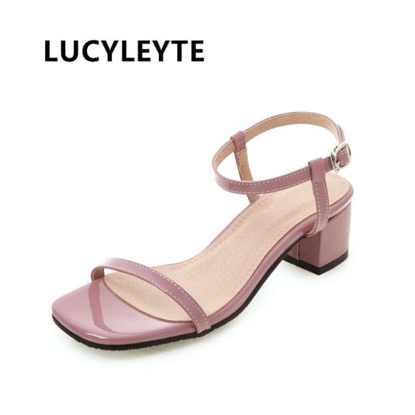 2020 summer open toe women's sandals feet bare buckle square head patent leather shoes rubber soles with women's sandals, Black
2020 summer open toe women's sandals feet bare buckle square head patent leather shoes rubber soles with women's sandals, Black