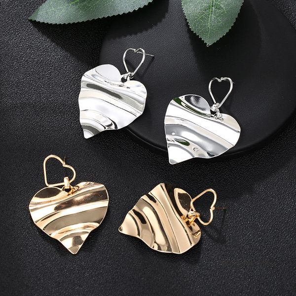 Romantic Big Love Heart Earrings Simple Metal Drop Earrings Bohemian Indian Jewelry Silver Gold Earrings For Women Brincos
Romantic Big Love Heart Earrings Simple Metal Drop Earrings Bohemian Indian Jewelry Silver Gold Earrings For Women Brincos