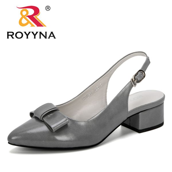 royyna 2020 new fashion low heels sandals for summer shoes woman casual pointed toe zapatos mujer plus size 43 sandale feminimo, Black
royyna 2020 new fashion low heels sandals for summer shoes woman casual pointed toe zapatos mujer plus size 43 sandale feminimo, Black