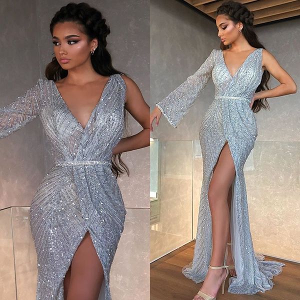 2020 glitter evening dresses v neck appliqued sequins beaded long sleeves prom dress high split ruffle sweep train formal party wear, Black;red
2020 glitter evening dresses v neck appliqued sequins beaded long sleeves prom dress high split ruffle sweep train formal party wear, Black;red