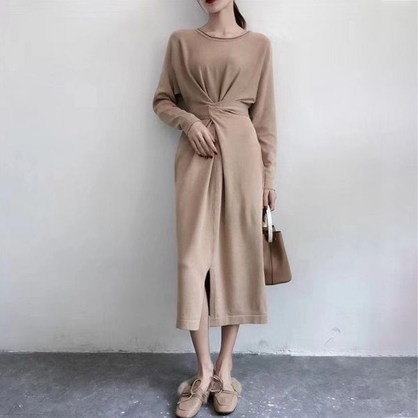 women's long dress autumn and winter cold wind knit dress slim temperament retro waist lace slit skirt, Black;gray
women's long dress autumn and winter cold wind knit dress slim temperament retro waist lace slit skirt, Black;gray