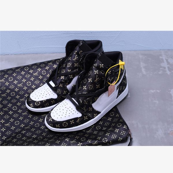 nkj01a 2020 good quality basketball shoes ln8808-001 1 1s x q05l4 off-w designer shoes white-black-bright crimson-pale size40-46
nkj01a 2020 good quality basketball shoes ln8808-001 1 1s x q05l4 off-w designer shoes white-black-bright crimson-pale size40-46