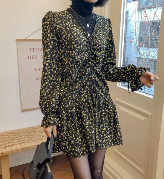 yamdi spring summer vintage korean party woman elegant long sleeve 2020 a-line mini print ruffle dress women dresses v neck robe, Black;gray
yamdi spring summer vintage korean party woman elegant long sleeve 2020 a-line mini print ruffle dress women dresses v neck robe, Black;gray